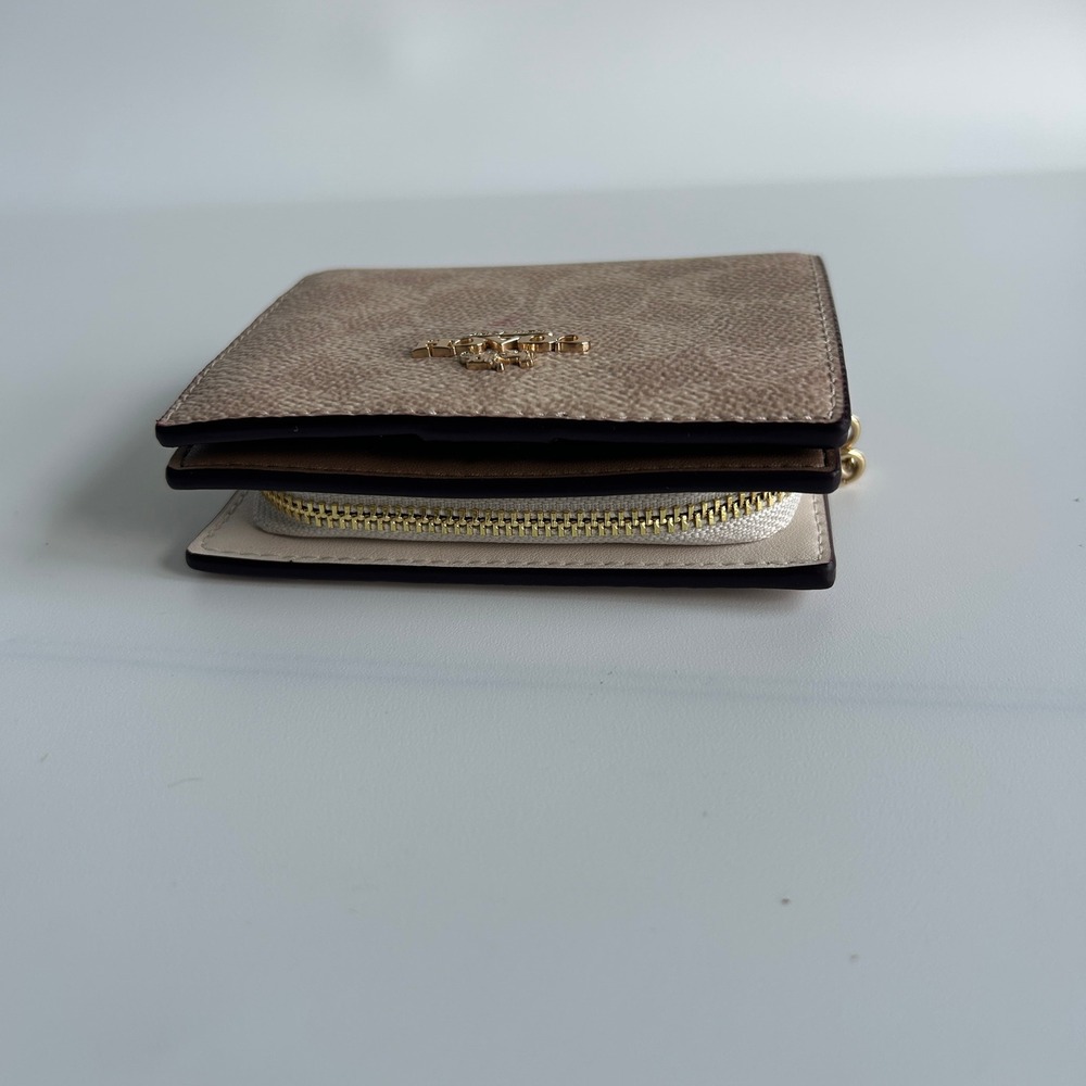 Coach Snap Wallet Sand Chalk Signature Canvas Leather Bifold Good - Picture 4 of 4